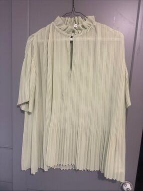 SAMSOE Light Green Pleated Ruffle-Neck Blouse